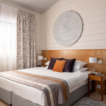 Коттедж "ВИП Коттедж Пушистый снег (2 спальни с принадлежностями для сна Тогас)"