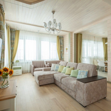 Коттедж "Коттедж "Цветочная фантазия" (5 спален)"