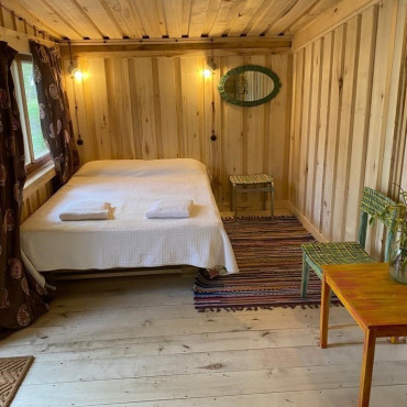 Номер "Глэмпинг с печкой буржуйкой"