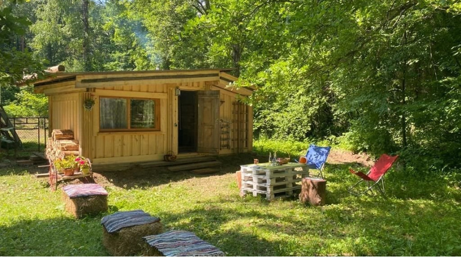 Номер "Глэмпинг с печкой буржуйкой"
