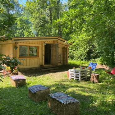 Номер "Глэмпинг с печкой буржуйкой"