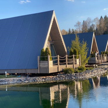Коттедж "A-frame у воды"
