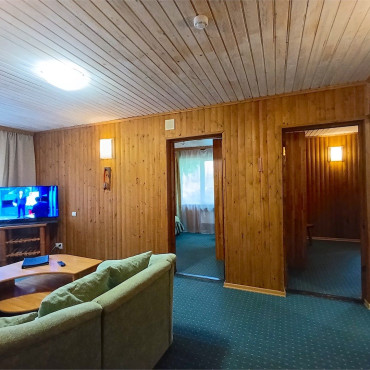 Коттедж "Коттедж «Украинская хата» с кухней 3-х комнатный"