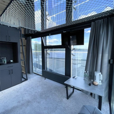 Номер "Зеркальный дом на воде"