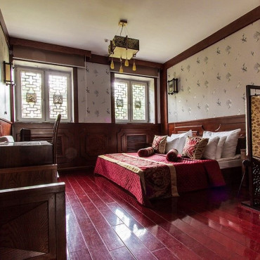 Номер "Делюкс с одной большой кроватью"