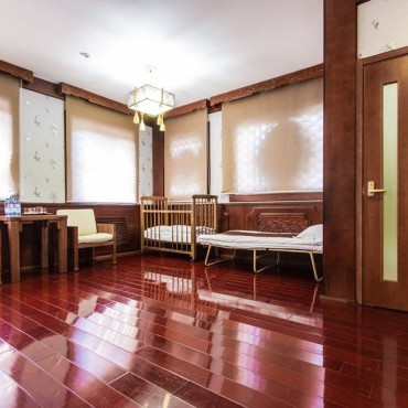 Номер "Семейный Джуниор Сюит с одной большой кроватью и односпальной кроватью"