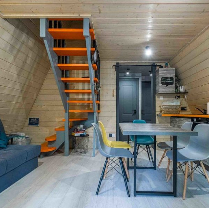 Атмосферные коттеджи A-frame ЁLKI в Новожилово