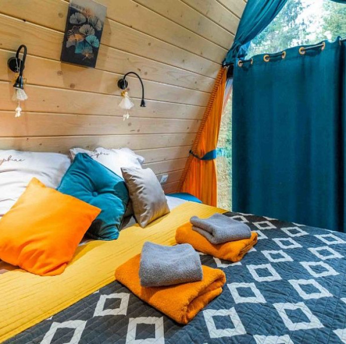Атмосферные коттеджи A-frame ЁLKI в Новожилово