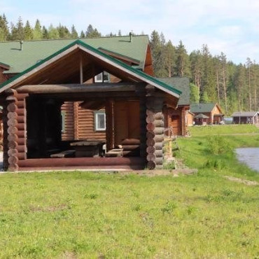 Коттедж "Коттедж на 8-10 мест"