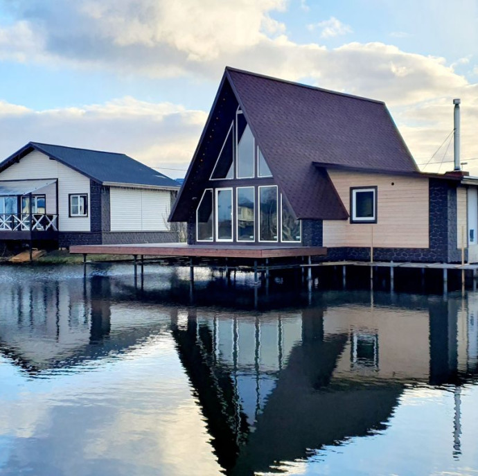 Дом у озера