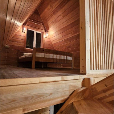 Коттедж "Коттедж А-Frame (шалаш) у озера на 6 человек"