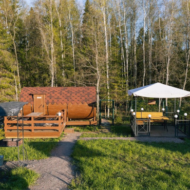 Коттедж "SPA Порожки O-frame Medium с баней-бочкой"