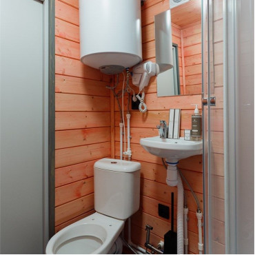 Палатка "Лодж "Лесной" с горячей купелью"