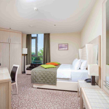 Номер "Улучшенный видовой с двуспальной кроватью"