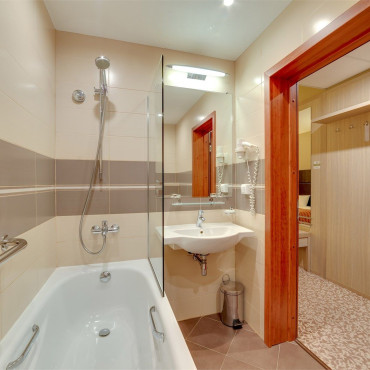 Номер "Улучшенный видовой с раздельными кроватями"