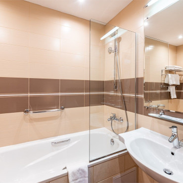 Номер "Улучшенный «Атриум» с раздельными кроватями"