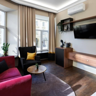 Номер "Люкс с видом на город, 27 кв.м"