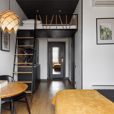 Номер "Улучшенный номер-студио с видом на Невский проспект DBL+SINGLE, от 20 кв.м"