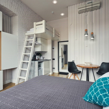 Номер "Улучшенный номер студио с видом на Невский проспект DBL+SINGLE/TRIPLE, от 20 кв.м"