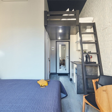 Номер "Улучшенный номер студио с видом во двор, от 18 кв.м"