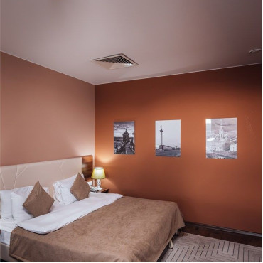 Номер "Люкс с балконом и видом на Казанский собор"