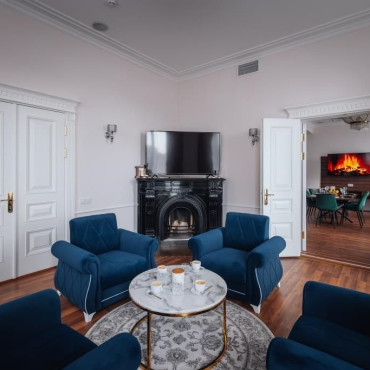 Номер "Президентский Люкс с балконом и видом на Казанский Собор"