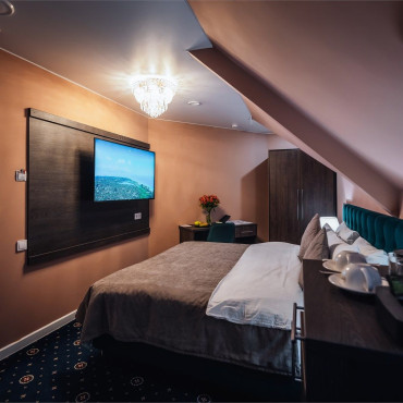 Номер "Номер на мансарде с окнами во двор"