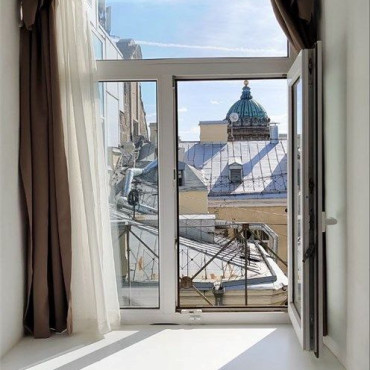 Номер ""Улучшенный на Мансарде с Видом на купол Казанского Собора""