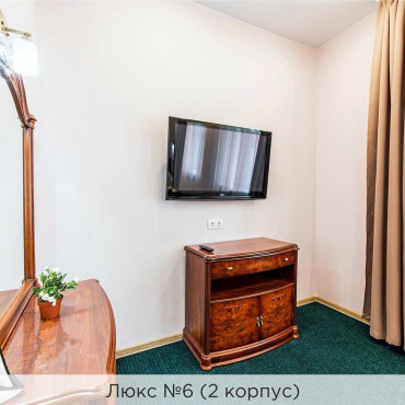 Номер "Люкс №6 (2 корпус)"