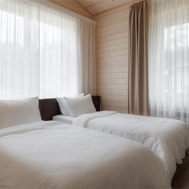 Коттедж "Одноэтажный коттедж с дровяным камином и личной зоной BBQ"