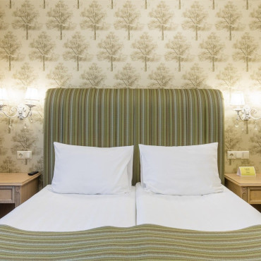 Номер "Номер с балконом и одной двуспальной кроватью"