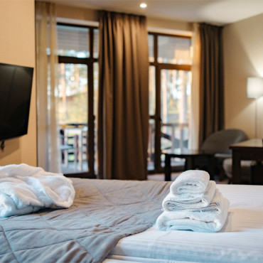 Номер "Джуниор сьют вид на озеро"