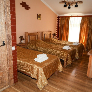 Номер "Трехместный номер с раздельными кроватями"