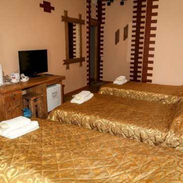 Номер "Трехместный номер с раздельными кроватями"