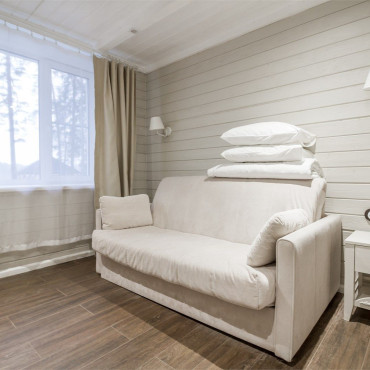 Номер "Четырехместный номер с проходной комнатой"