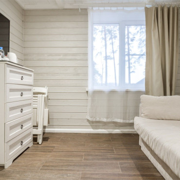 Номер "Четырехместный номер с проходной комнатой"