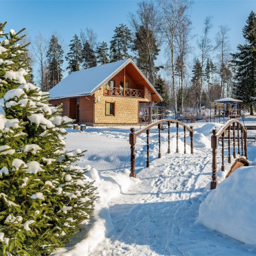 Коттедж "Дом трав и цветов (люкс)"