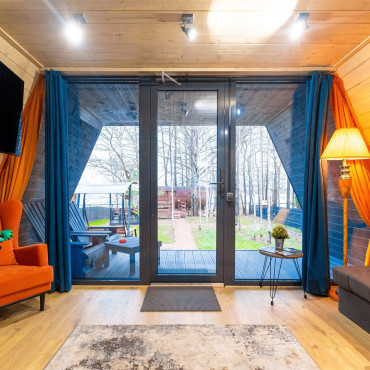 Коттедж "Правдинское озеро A-frame Orange"