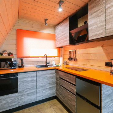 Коттедж "Правдинское озеро A-frame Red"