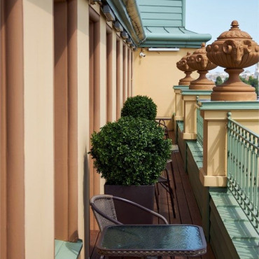 Номер "Студио с террасой | Вид на город"