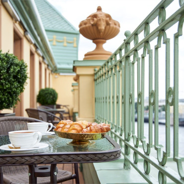 Номер "Полулюкс с террасой | Вид на город"