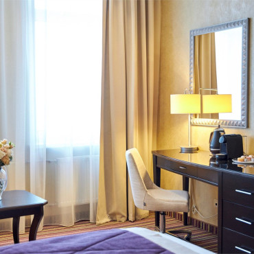 Номер "Стандарт с одной кроватью | Вид на Неву"