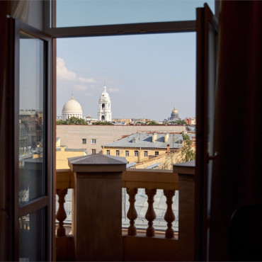 Номер "Стандарт с двумя кроватями и балконом | Вид на город"