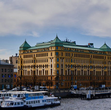 River Palace Hotel