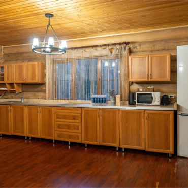 Коттедж "Коттедж "Дуб" Комфорт 10-12 персон"