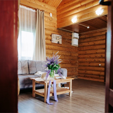 Коттедж "Коттедж "Ель" Стандарт 4-6 персон"