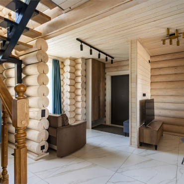 Дом "Дом большой с сауной, балконом и верандой 6+4"