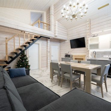 Дом "Дом из бруса с камином и баней из липы 4+2"