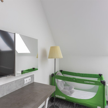 Номер "Модерн с мансардными окнами"