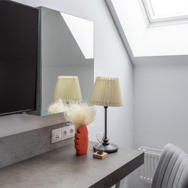 Номер "Классик с мансардным окном"